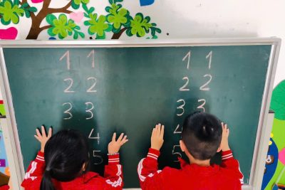 Hoạt động “Học toán cùng âm nhạc” của các bé – Trường Mầm non Nghĩa Thái