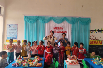 Vui đón giáng sinh của các bé trường mầm non xã Nghĩa Thái