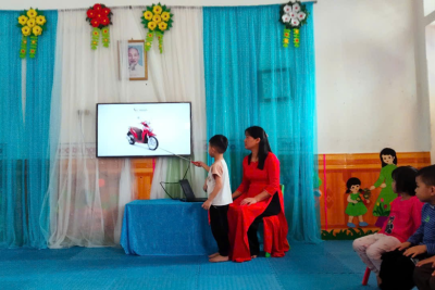 Chuyên đề “Tôi yêu Việt nam” với chủ đề “An toàn Giao thông cho nụ cười trẻ thơ” tại Trường Mầm non xã Nghĩa Thái năm học 2024-2025.